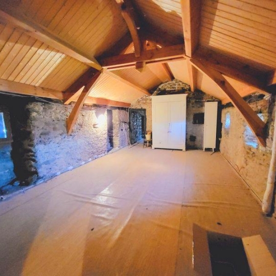 PROVANS IMMOBILIER : Maison / Villa | LES VANS (07140) | 280 m2 | 305 000 € 