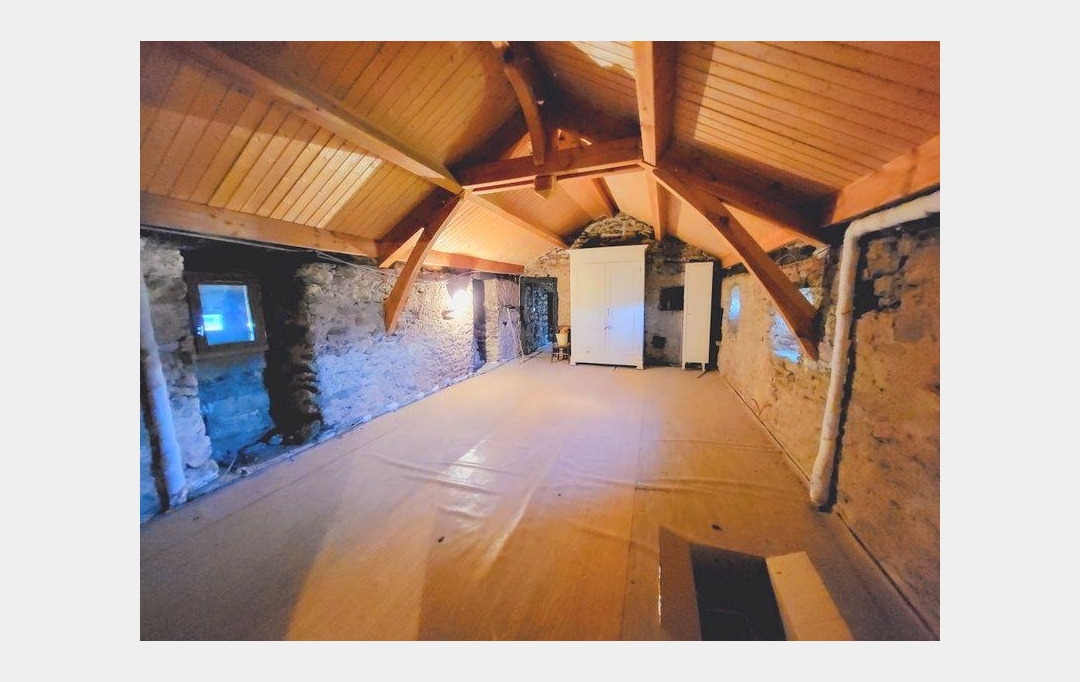 PROVANS IMMOBILIER : Maison / Villa | LES VANS (07140) | 280 m2 | 305 000 € 