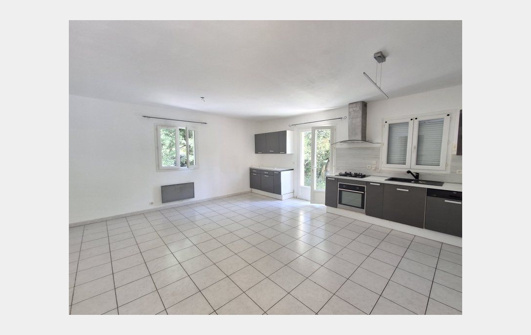 PROVANS IMMOBILIER : Maison / Villa | LES VANS (07140) | 72 m2 | 230 000 € 