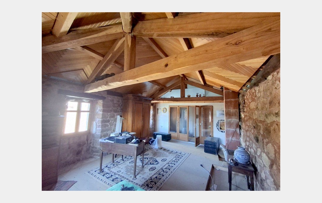 PROVANS IMMOBILIER : Maison / Villa | LES VANS (07140) | 230 m2 | 233 000 € 