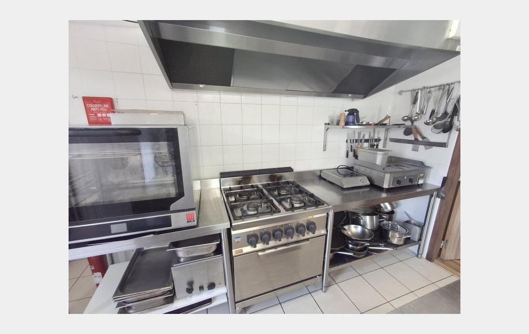 PROVANS IMMOBILIER : Commerces | LES VANS (07140) | 200 m2 | 110 000 € 