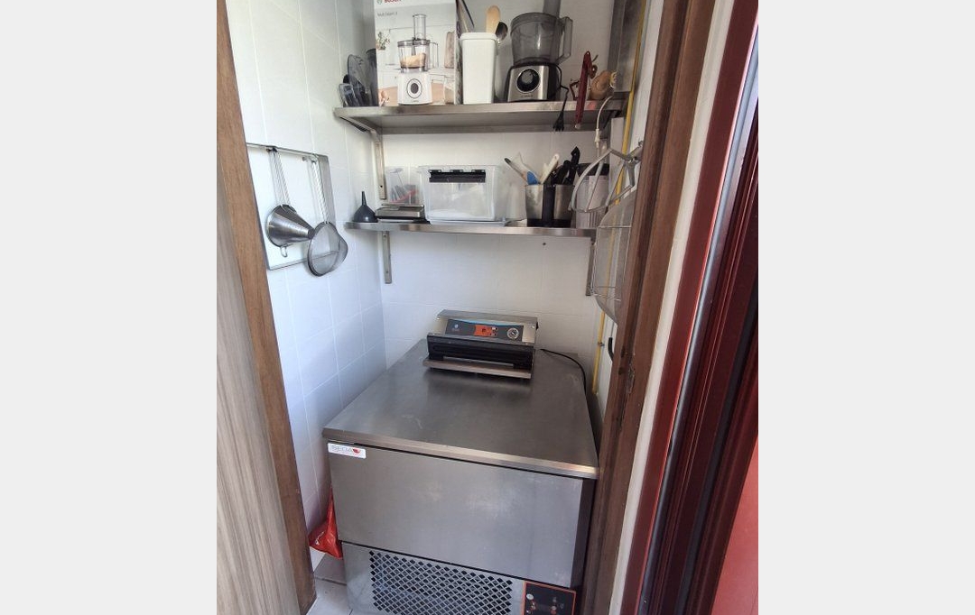 PROVANS IMMOBILIER : Commerces | LES VANS (07140) | 200 m2 | 110 000 € 