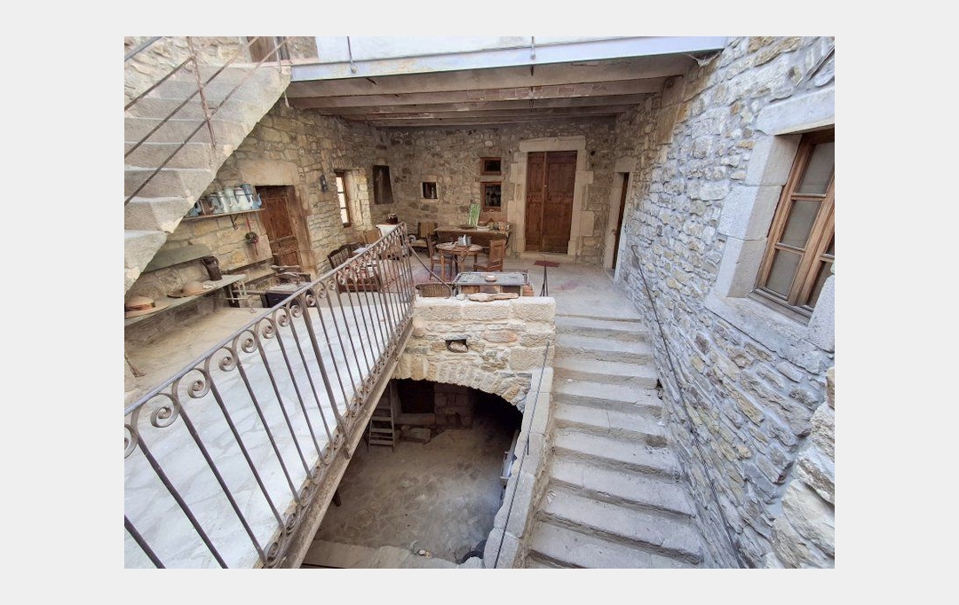 PROVANS IMMOBILIER : Maison / Villa | LES VANS (07140) | 350 m2 | 546 000 € 