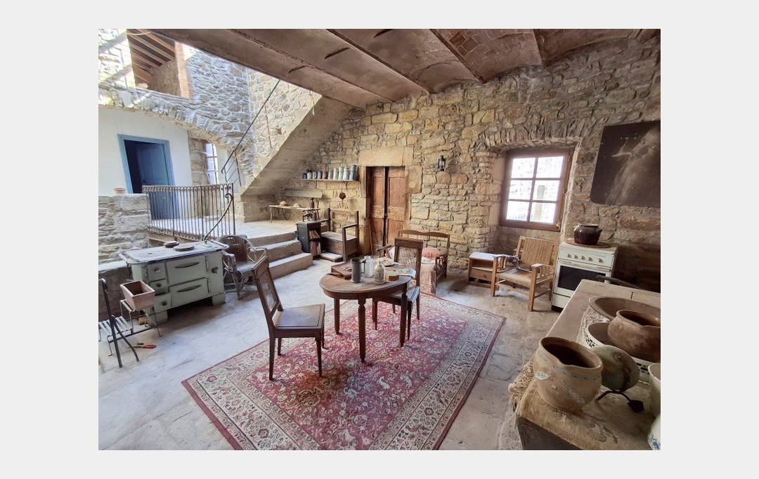 PROVANS IMMOBILIER : Maison / Villa | LES VANS (07140) | 350 m2 | 546 000 € 