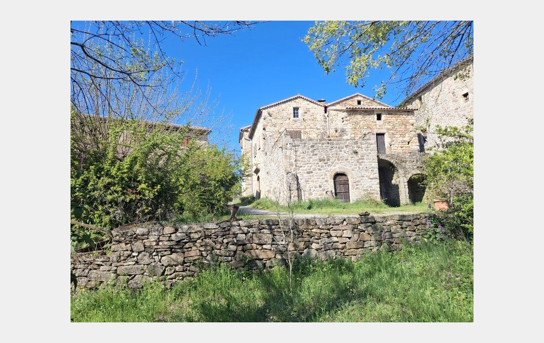 PROVANS IMMOBILIER : Maison / Villa | LES VANS (07140) | 350 m2 | 546 000 € 