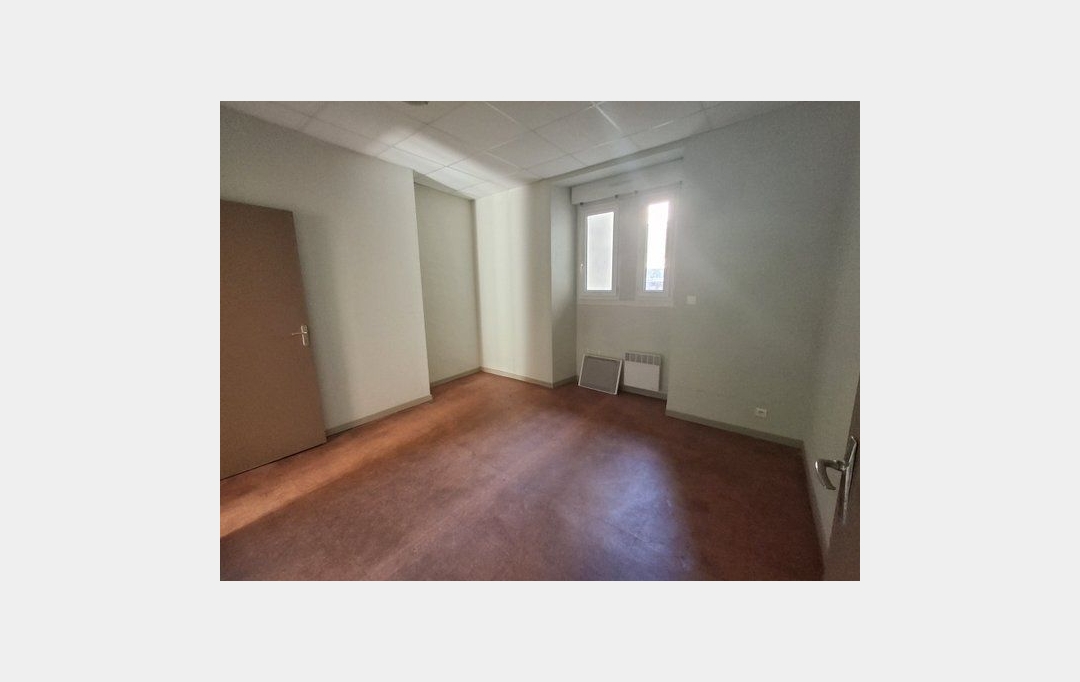 PROVANS IMMOBILIER : Appartement | LES VANS (07140) | 73 m2 | 120 000 € 