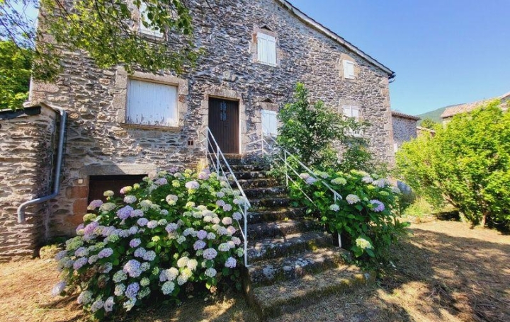  PROVANS IMMOBILIER Maison / Villa | LES VANS (07140) | 280 m2 | 305 000 € 