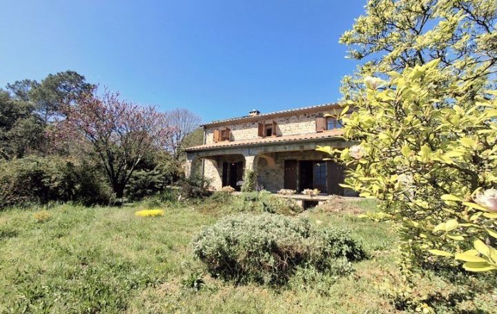 Maison LES VANS 170 m2 483 000 € Maison LES VANS 170 m2 483 000 €