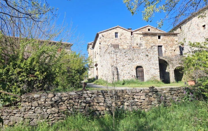 Maison LES VANS 350 m2 546 000 € Maison LES VANS 350 m2 546 000 €