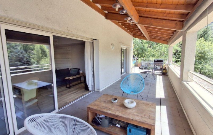 Appartement P4 LES VANS 110 m2 299 000 € Appartement P4 LES VANS 110 m2 299 000 €