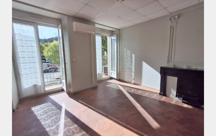 Appartement P3 LES VANS 76 m2 130 000 € Appartement P3 LES VANS 76 m2 130 000 €